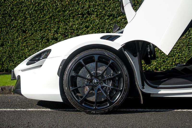 2023 McLaren Artura