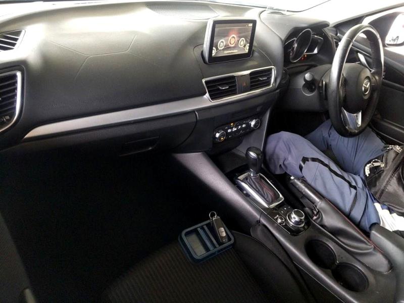2014 Mazda Axela Sport 20S
