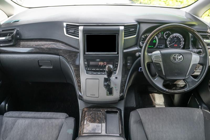 2014 Toyota Vellfire / Alphard ZR