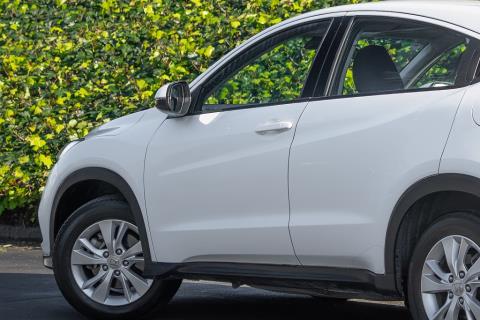 2019 Honda HR-V S / Vezel - Thumbnail