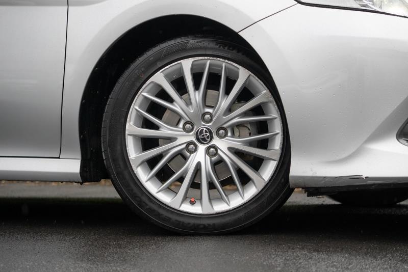 2019 Toyota Camry G Hybrid