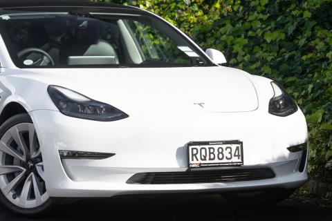 2021 Tesla Model 3 Long Range 82kWh - Thumbnail