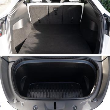 2023 Tesla Model Y Long Range - Thumbnail