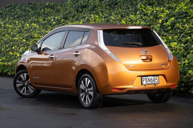 2017 Nissan Leaf 30X 74% SOH