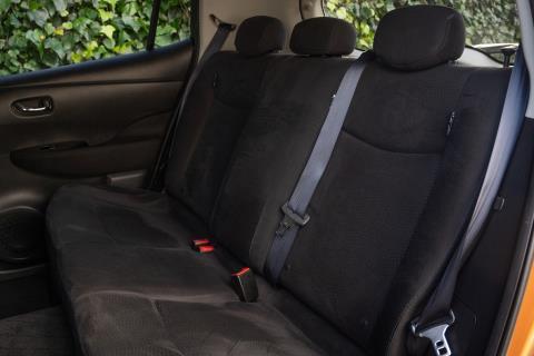 2017 Nissan Leaf 30X 74% SOH - Thumbnail