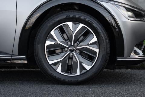 2022 Kia EV6 Earth AWD 77kWh LR - Thumbnail