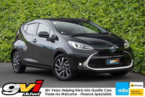 2021 Toyota Aqua Z Hybrid - Thumbnail