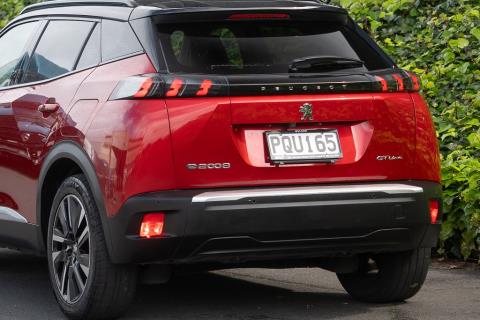 2020 Peugeot e-2008 GT Line Electric - Thumbnail