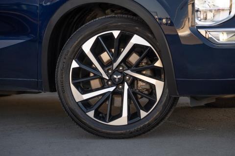 2022 Mitsubishi Outlander VRX 4WD - Thumbnail