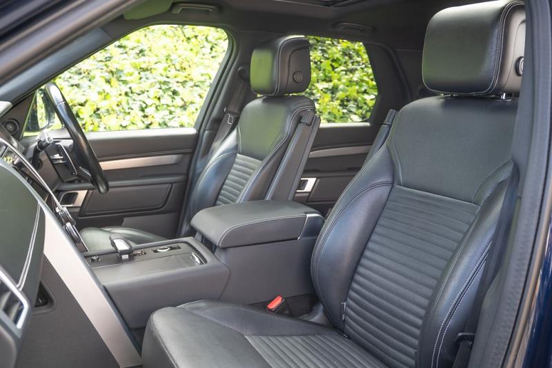 2021 Land Rover Discovery D250 R-Dynamic