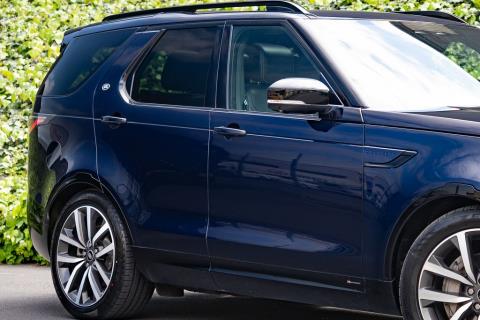 2021 Land Rover Discovery D250 R-Dynamic - Thumbnail