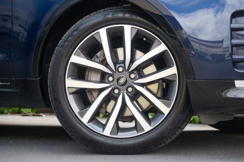 2021 Land Rover Discovery D250 R-Dynamic - Thumbnail