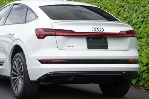 2022 Audi e-tron Sportback 4WD - Thumbnail