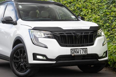 2024 Mahindra XUV700 AX7L Black Edition - Thumbnail