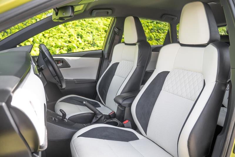 2017 Toyota Auris Hybrid G / Corolla
