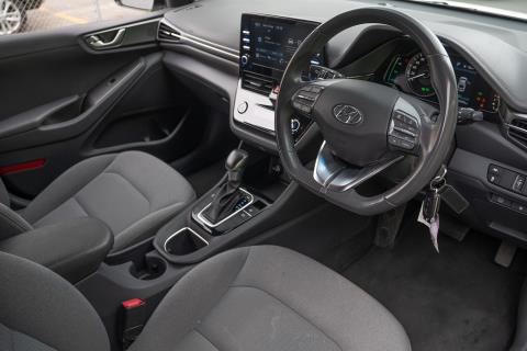 2022 Hyundai IONIQ Hybrid - Thumbnail