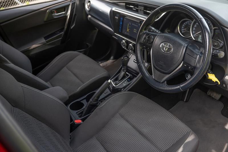 2017 Toyota Corolla GLX / Auris 1.8P