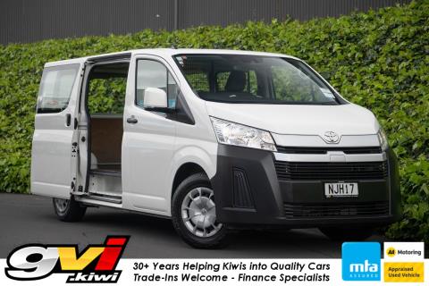 2021 Toyota Hiace ZR GVN 2.8DT - Thumbnail
