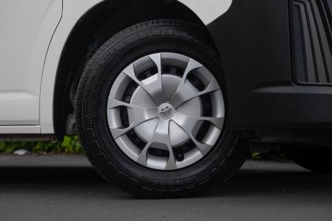 2021 Toyota Hiace ZR GVN 2.8DT - Thumbnail