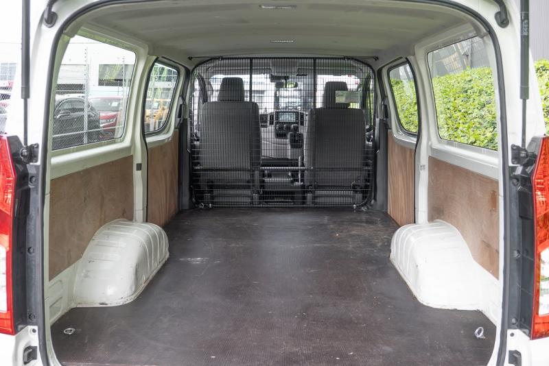 2021 Toyota Hiace ZR GVN 2.8DT