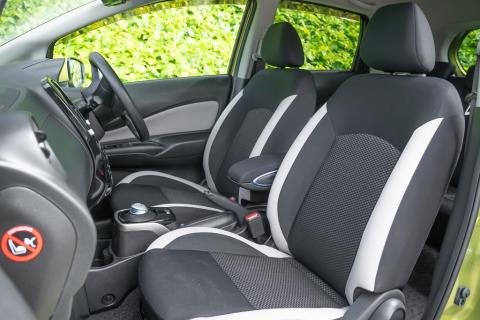 2018 Nissan Note e-Power X - Thumbnail