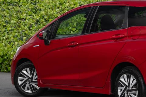 2016 Honda Shuttle X Hybrid - Thumbnail