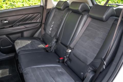 2018 Mitsubishi Outlander PHEV G - Thumbnail