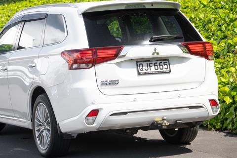 2018 Mitsubishi Outlander PHEV G - Thumbnail