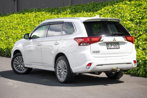 2018 Mitsubishi Outlander PHEV G - Thumbnail