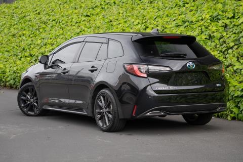 2020 Toyota Corolla Touring Wagon - Thumbnail