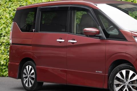 2019 Nissan Serena S-Hybrid - Thumbnail