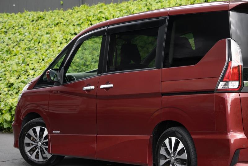 2019 Nissan Serena S-Hybrid