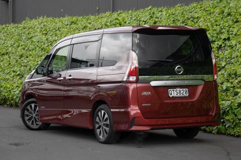 2019 Nissan Serena S-Hybrid - Thumbnail