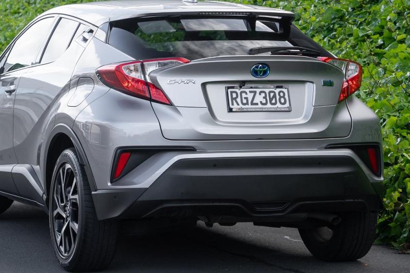 2018 Toyota C-HR Sport Hybrid G
