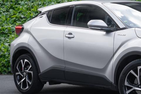 2018 Toyota C-HR Sport Hybrid G - Thumbnail