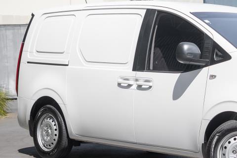 2025 Hyundai Staria Load 2.2DT - Thumbnail